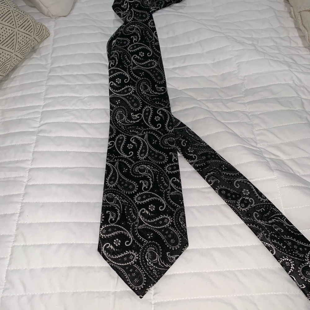 Black white paisley tie